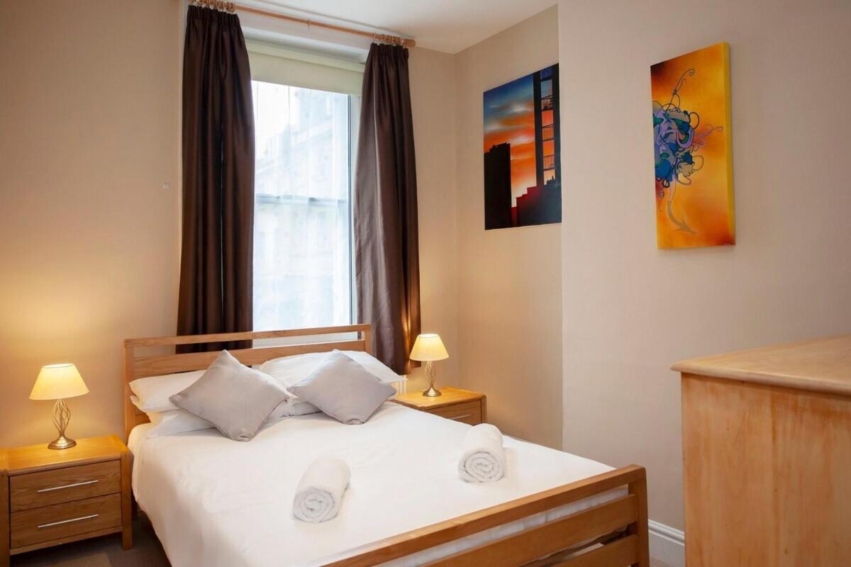 ※ Spacious, Central Bath Apartment ※ Buitenkant foto